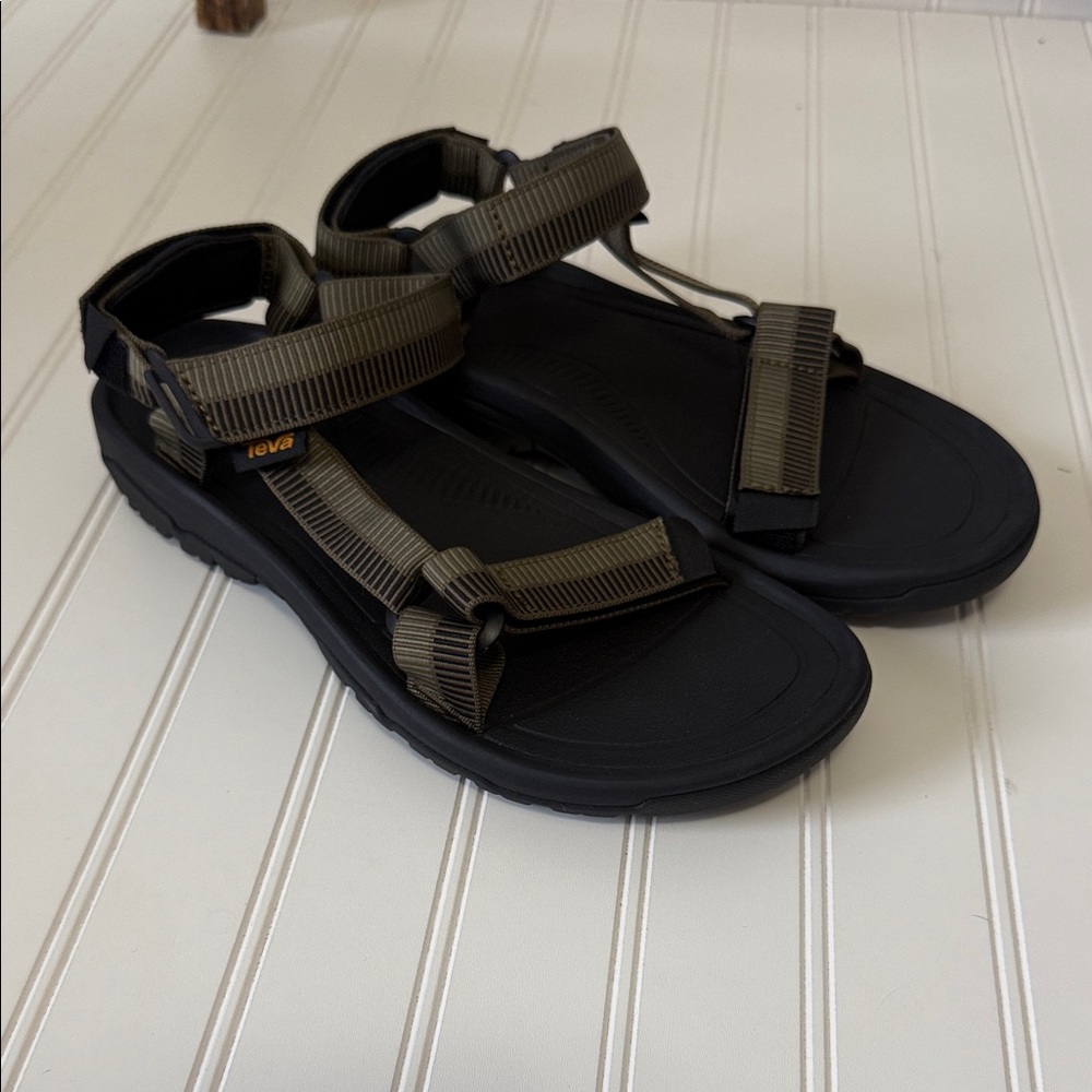 Teva Men's Hurricane XLT2 Sandal in Archive Ladder Olive